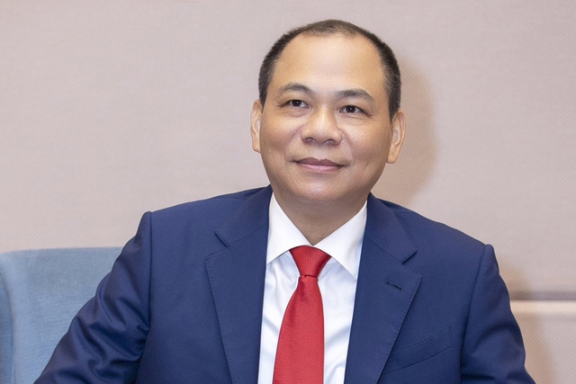 Ông Phạm Nhật Vượng là tỷ phú Việt Nam đầu tiên có tên trong danh sách các tỷ phú thế giới do Tạp chí Forbes công bố vào năm 2013.