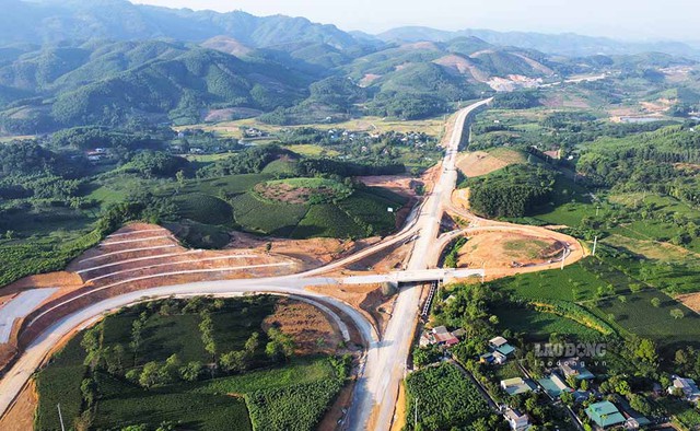 Gần 80km cao tốc Tuyên Quang - Hà Giang được điều chỉnh lên 4 làn xe - Ảnh 2.