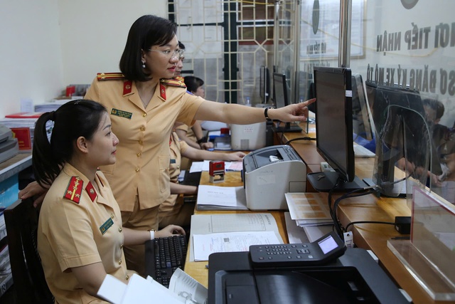 Đăng ký xe toàn trình đối với xe nhập khẩu kể từ ngày 1/1/2025- Ảnh 1.
