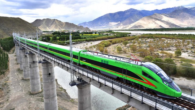 Trình Quốc hội xem xét, quyết định chủ trương đầu tư đường sắt tốc độ cao trong năm 2024- Ảnh 2.