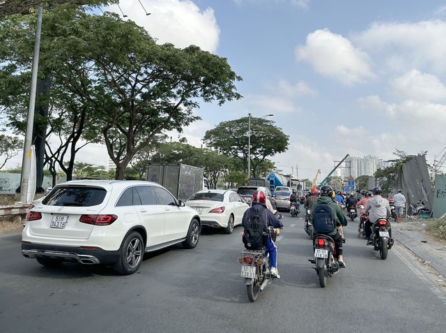 Điều chỉnh nút giao thông Dự án hầm chui Nguyễn Văn Linh - Nguyễn Hữu Thọ nhằm giảm kẹt xe- Ảnh 3.