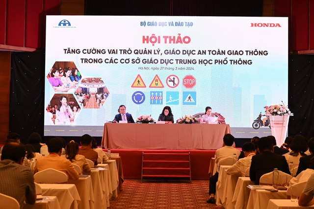 Hội thảo được tổ chức bởi Honda Việt Nam, Uỷ ban ATGT Quốc gia và Bộ Giáo dục và Đào tạo.  Honda Việt Nam thúc đẩy công tác giáo dục an toàn giao thông tại hệ thống trường Trung học phổ thông