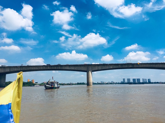 Sông Cầu, sông Thái Bình hạn chế giao thông thủy- Ảnh 1.