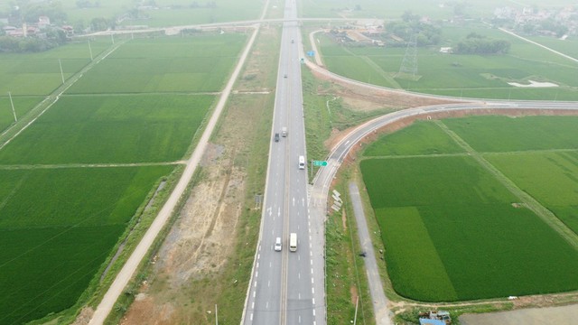 Hé lộ nguyên nhân tạm dừng khai thác 2 nút giao trên cao tốc Mai Sơn - QL45- Ảnh 1.