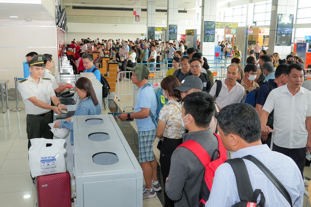 Sân bay Nội Bài dự kiến đón hơn 400 nghìn lượt khách kỳ nghỉ lễ 30/4 – 1/5- Ảnh 2.