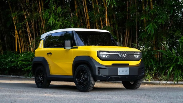 Mẫu ô tô điện mini VinFast VF 3 trở thành tâm điểm thị trường ô tô Việt Nam tuần vừa qua.
