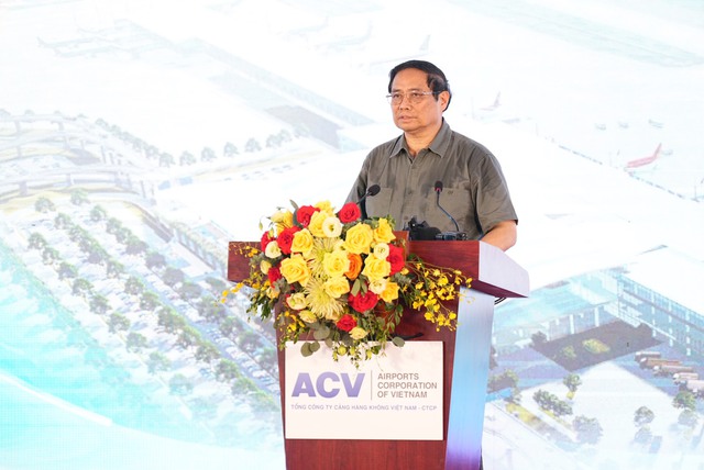 Thủ tướng phát lệnh khởi công Dự án mở rộng nhà ga T2 sân bay Nội Bài- Ảnh 1.