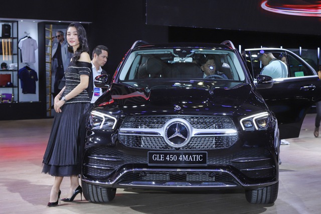 Mẫu xe Mercedes-Benz GLE 450 4Matic nằm trong diện triệu hồi do lỗi bơm nhiên liệu.