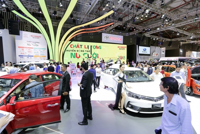 Gian hàng Toyota tại kỳ triển lãm Vietnam Motor Show 2022.  Triển lãm ô tô VMS 2024 lớn nhất Việt Nam sắp tái xuất