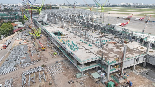 Nhà ga T3 sân bay Tân Sơn Nhất đã thành hình, đưa vào khai thác dịp 30/4/2025- Ảnh 6.