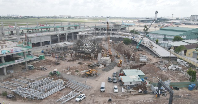 Nhà ga T3 sân bay Tân Sơn Nhất đã thành hình, đưa vào khai thác dịp 30/4/2025- Ảnh 3.