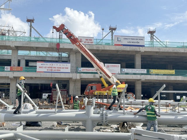 Nhà ga T3 sân bay Tân Sơn Nhất đã thành hình, đưa vào khai thác dịp 30/4/2025- Ảnh 8.