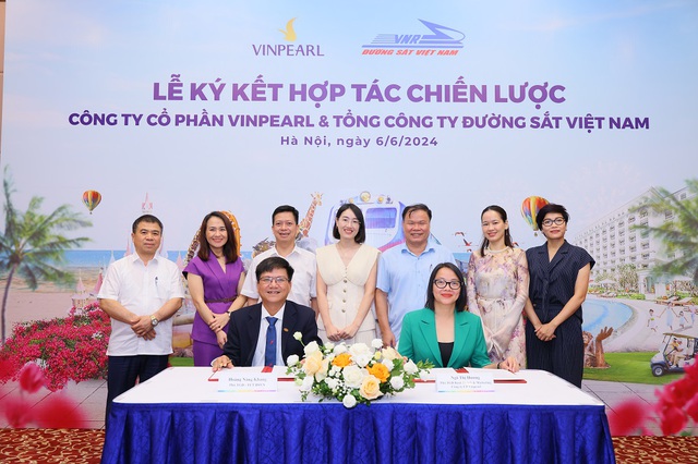 Lễ ký kết hợp tác giữa Tổng công ty Đường sắt Việt Nam và Vinpearl ngày 6/6/2024.