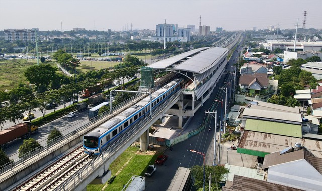 Phải khai thác đường sắt đô thị Nhổn - Ga Hà Nội đoạn trên cao trước 28/7/2024- Ảnh 2.