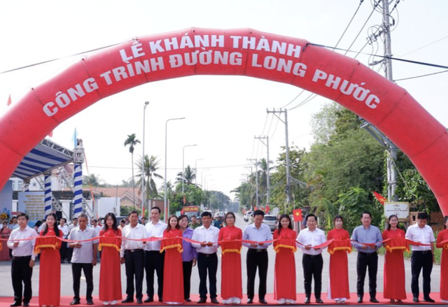 TP. HCM thông xe đường Long Phước 260 tỷ đồng - Ảnh 1.