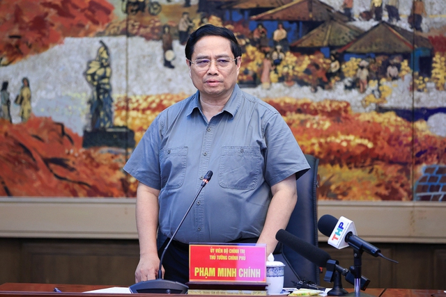 Thủ tướng chỉ đạo "nóng" sau khi kiểm tra công tác khắc phục hậu quả bão số 3 tại Quảng Ninh, Hải Phòng- Ảnh 1.