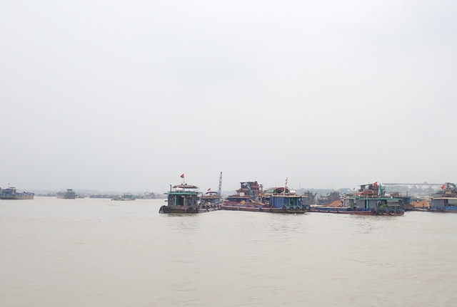 Kết thúc hạn chế giao thông thủy trên sông Lô, đoạn đến thượng lưu cầu Hạc Trì - Ảnh 2.