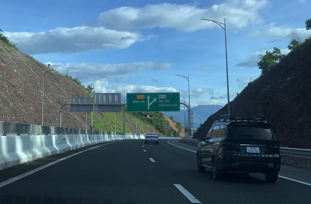 Quảng Ninh tiếp tục đẩy mạnh đầu tư phát triển hệ thống hạ tầng- Ảnh 1.