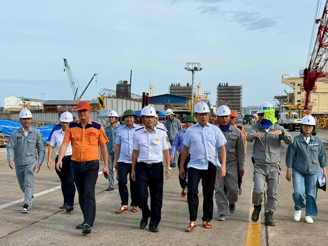 Ngành Hàng hải và Đường thủy chủ động ứng phó bão số 13, sẵn sàng phương án tìm kiếm cứu nạn - Ảnh 3.