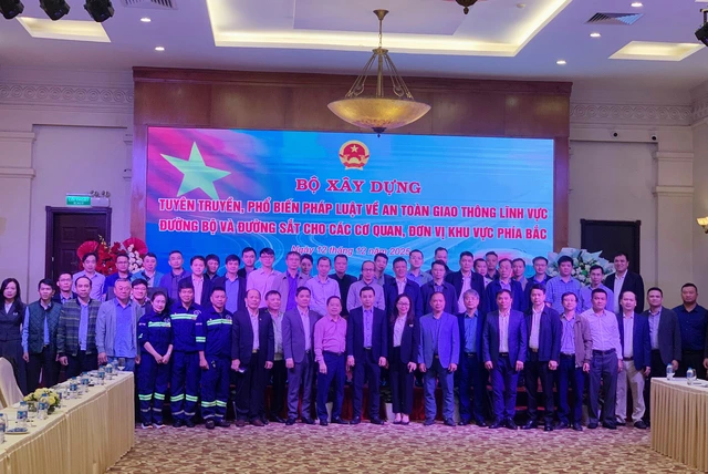 Hội thảo tuyên truyền phổ biến pháp luật về ATGT lĩnh vực đường bộ và đường sắt - Ảnh 5.