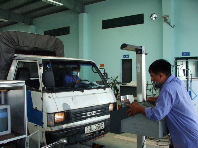 Hà Nội và TP. HCM cần thêm 740 cơ sở kiểm định khí thải xe máy - Ảnh 1.