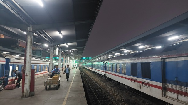 Đường sắt hoàn thành dự án hiện đại hóa 162 toa tàu chở khách, khởi động 2 dự án mới - Ảnh 2.