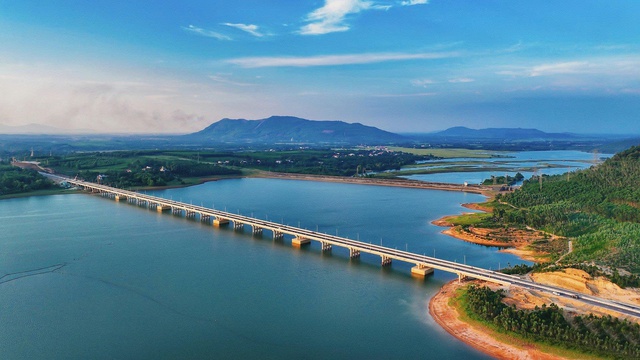 Dấu ấn VINACONEX trên hành trình hoàn thành 3.000 km cao tốc quốc gia- Ảnh 3. Dấu ấn VINACONEX trên hành trình hoàn thành 3.000 km cao tốc quốc gia- Ảnh 3.