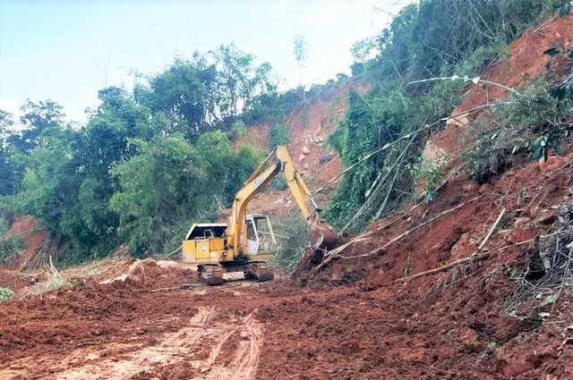 Lâm Đồng: Đèo Gia Bắc thông tuyến từ 17h chiều 8/12, hạn chế tải trọng nặng- Ảnh 1.