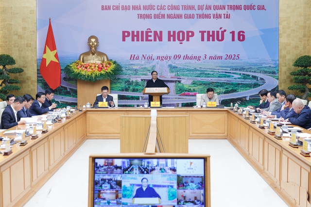 Thủ tướng chỉ rõ 8 nhóm nhiệm vụ, giải pháp đẩy nhanh tiến độ các dự án giao thông trọng điểm - Ảnh 1.