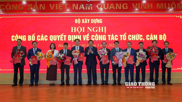 Công bố các quyết định về tổ chức và cán bộ Bộ Xây dựng- Ảnh 5.
