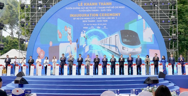 Khánh thành tuyến metro số 1 TP. HCM sau hơn hai tháng vận hành- Ảnh 1.