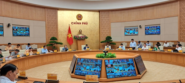 Quyết liệt tạo chuyển biến thực chất trong công tác đảm bảo trật tự ATGT - Ảnh 3.