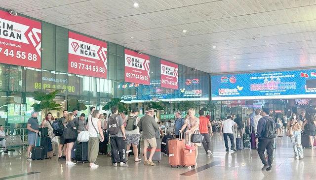 Ngày cuối nghỉ lễ sân bay Tân Sơn Nhất đón 120.000 khách thấp hơn dự báo - Ảnh 1.