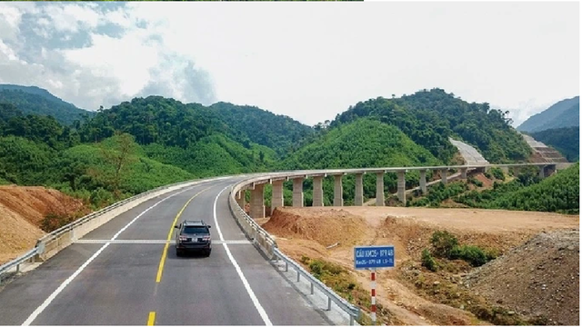 Mở rộng đường Hồ Chí Minh đoạn Pắc Pó - TP Cao Bằng - Ảnh 1.