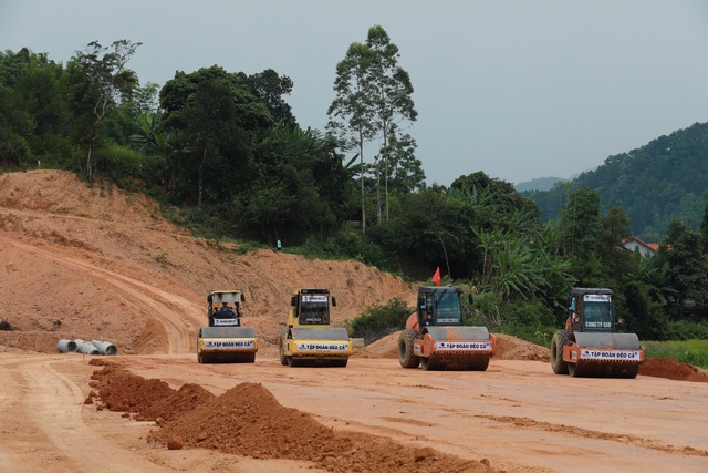Chuyển động mới ở 4 dự án cao tốc lớn phía Bắc - Ảnh 2.