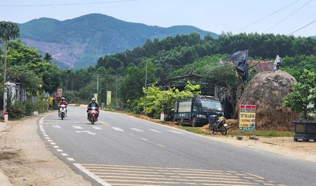 Đẩy nhanh tiến độ đầu tư dự án mở rộng QL24B qua Quảng Ngãi - Ảnh 1.