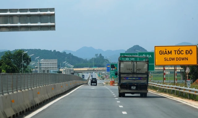  Bộ Xây dựng chỉ đạo về hệ thống giám sát điều hành cao tốc Bắc - Nam - Ảnh 1.