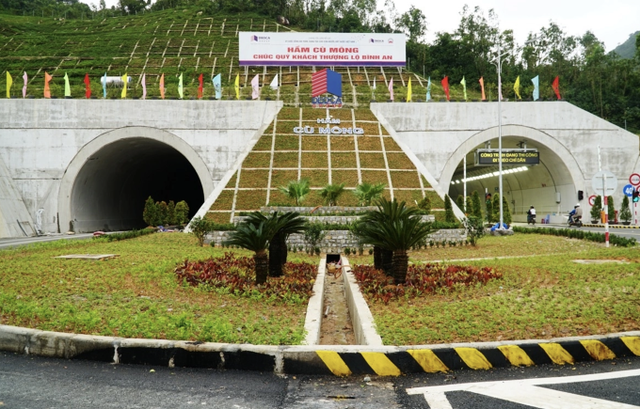 Gấp rút đầu tư hoàn thiện các hầm đường bộ trên cao tốc Bắc - Nam - Ảnh 1.