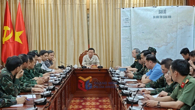 Xuyên đêm tìm kiếm nạn nhân vụ lật tàu trên vịnh Hạ Long- Ảnh 5.