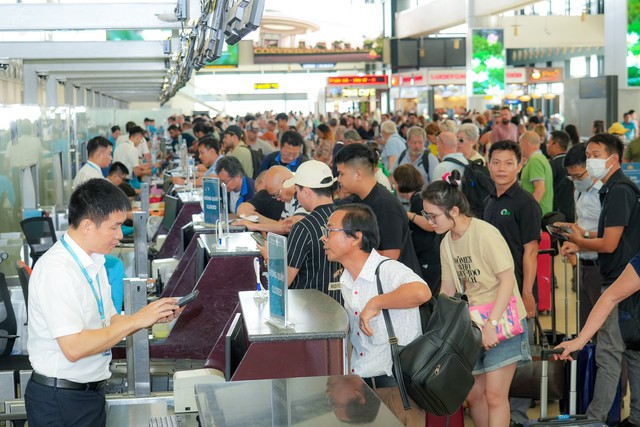 Bãi bỏ một số điều kiện kinh doanh vận tải hàng không - Ảnh 1.