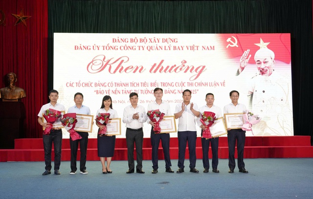 Hơn 3.000 cán bộ, đảng viên, người lao động VATM dự thi "Thấm nhuần Nghị quyết - Lan tỏa niềm tin" - Ảnh 8.