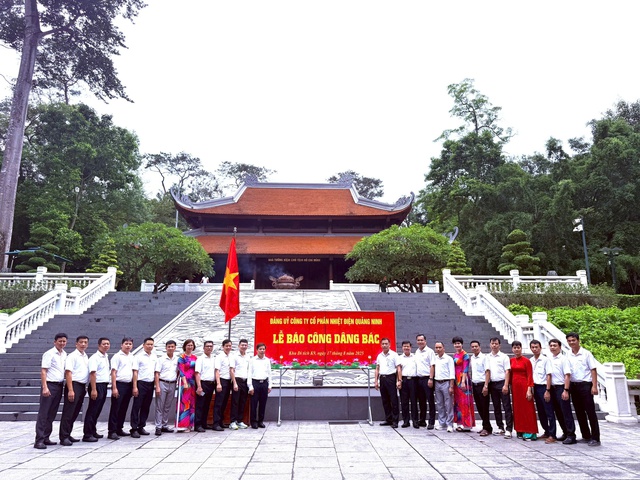 Đảng ủy Công ty cổ phần Nhiệt điện Quảng Ninh tổ chức Chương trình Về nguồn năm 2025 - Ảnh 1.