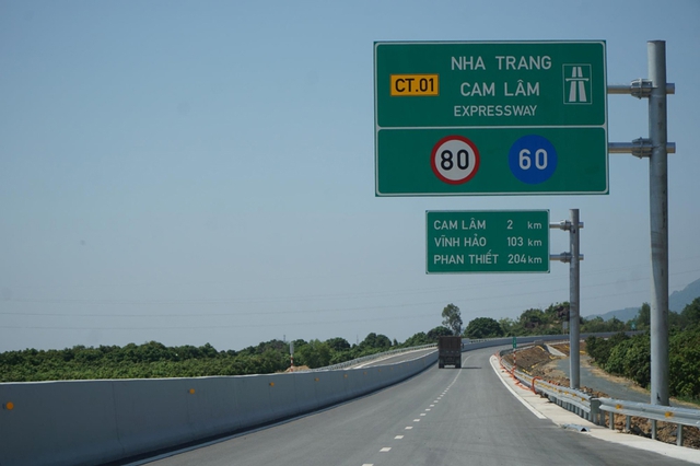 Đẩy nhanh tiến độ bàn giao mặt bằng trạm dừng nghỉ cao tốc Nha Trang - Cam Lâm - Ảnh 1.