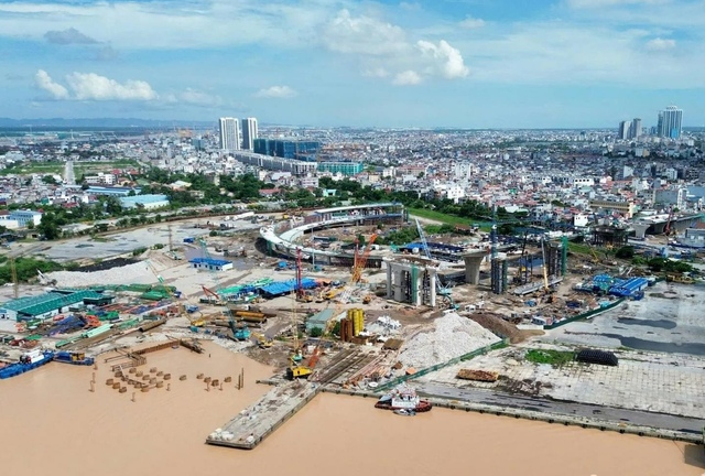 Hải Phòng: Cấm phương tiện lưu thông trên đường Nguyễn Trãi để phục vụ thi công - Ảnh 1.