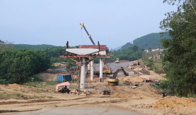 Bộ Xây dựng đề nghị TP Đà Nẵng đẩy nhanh tiến độ giải ngân vốn đầu tư công - Ảnh 1.