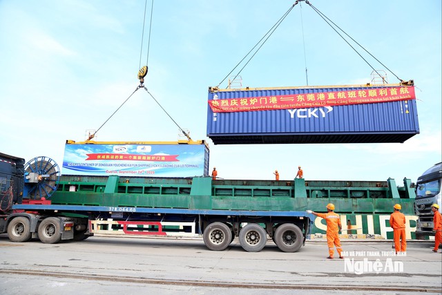 Khai trương tuyến container quốc tế Cửa Lò - Dongguan- Ảnh 1.