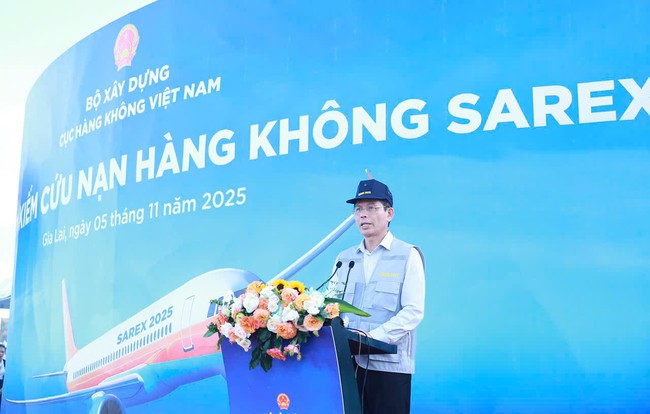 Diễn tập tìm kiếm cứu nạn máy bay chở 120 hành khách rơi trên biển Quy Nhơn- Ảnh 1.