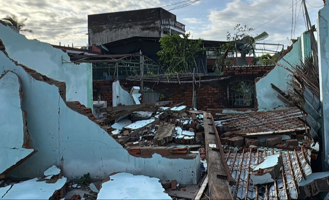 Bão số 13 khiến hàng nghìn ngôi nhà ở Đắk Lắk, Gia Lai bị hư hại, nhiều người thương vong- Ảnh 3.