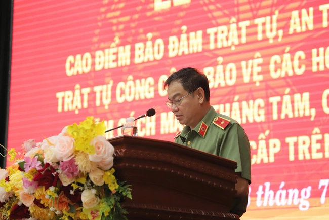 Công an Đắk Lắk ra quân mở đợt cao điểm trấn áp vi phạm giao thông, giữ vững trật tự đô thị- Ảnh 1.