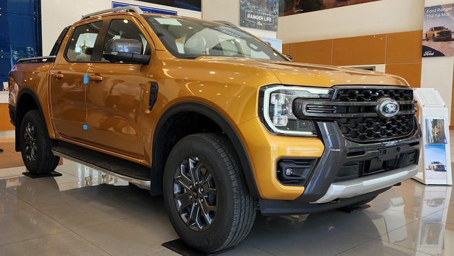 Giá xe Ford Ranger lăn bánh tháng 11/2024: Ưu đãi kép giảm gần trăm triệu đồng - Ảnh 3.